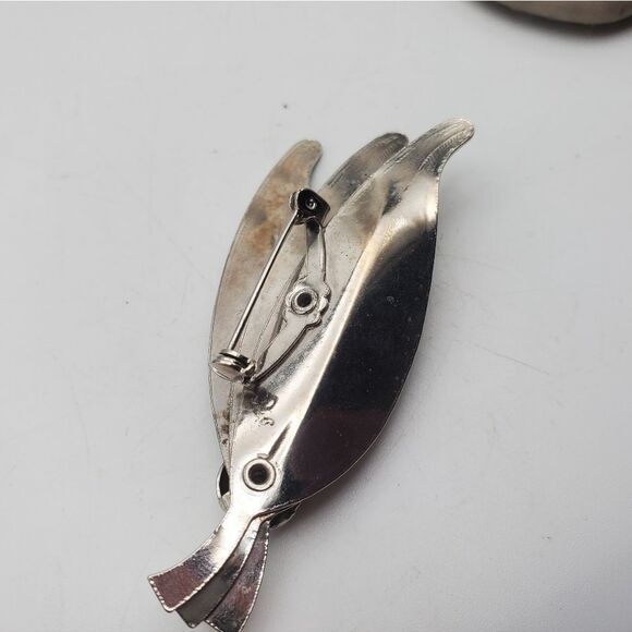 Antique-Stag-Tooth-Silver-  Silver leaf trio brooch vintage harvest